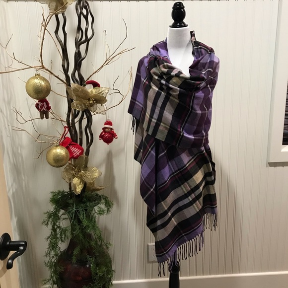 GAP COZY PLAID PURPLE SCARF - Picture 2 of 8